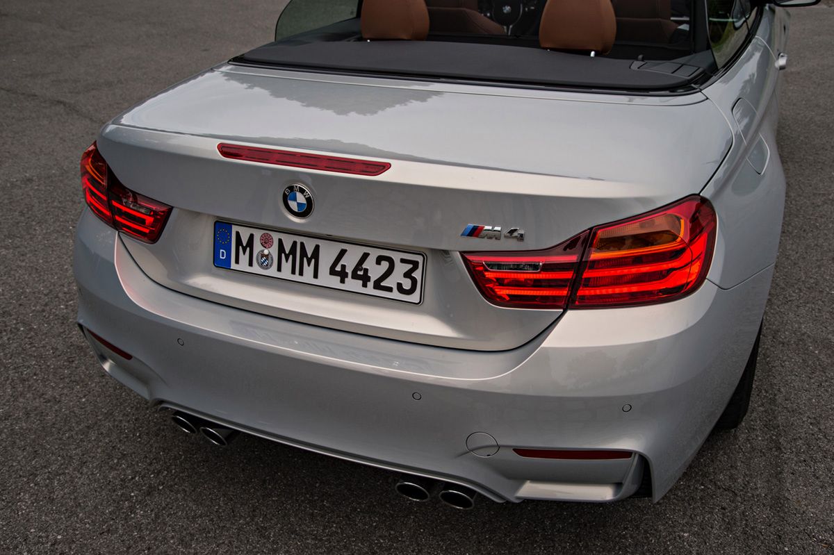 Ogromna galeria zdjęć z kabrioletem BMW M4 100