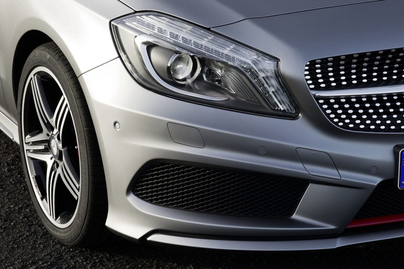 Mercedes-Benz klasy A (W176) - obszerna galeria prosto od producenta 39