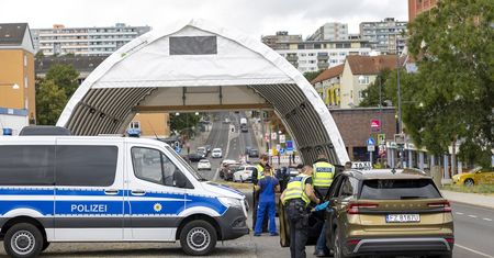 Niemcy zaostrzają politykę migracyjną. "Ogromna presja na władze"
