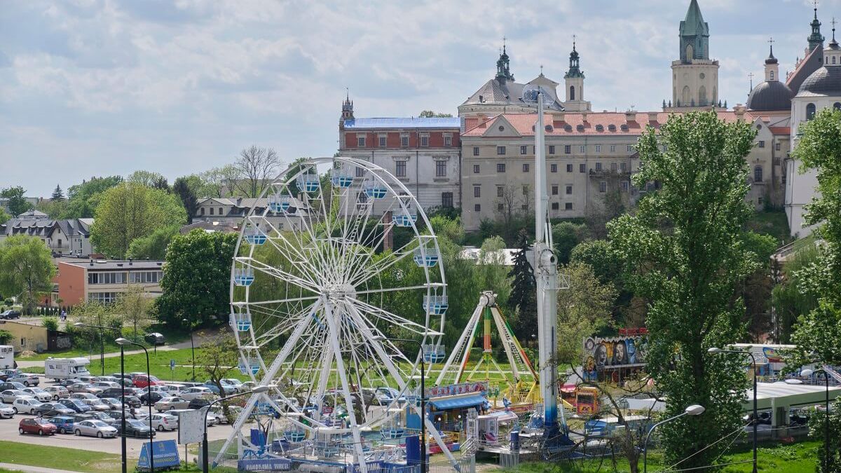 Działka przy błoniach pod Zamkiem wystawiona na sprzedaż za 9 mln zł