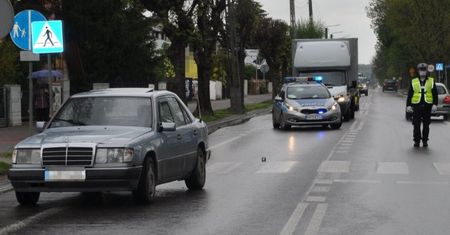 75-latek potrącił swoją równolatkę na przejściu dla pieszych