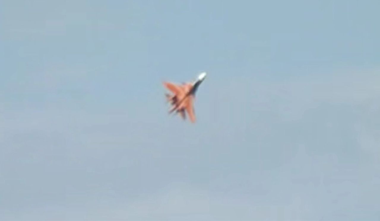 Su-34 in Wüstenbemalung: Algeriens neue Luftmacht?