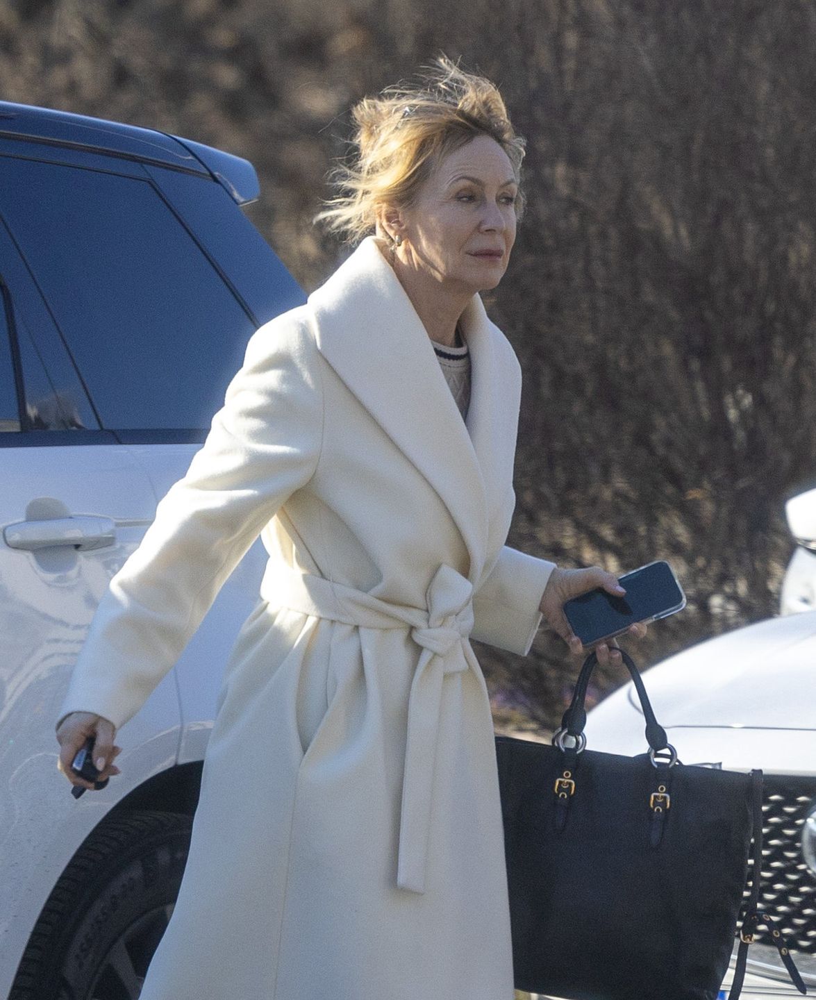 Beata Ścibakówna walczy z wiatrem i  łamie przepisy drogowego