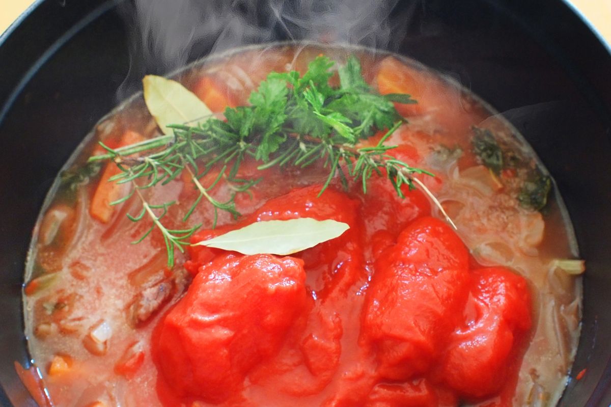 Bouquet garni: The secret weapon of French culinary masters