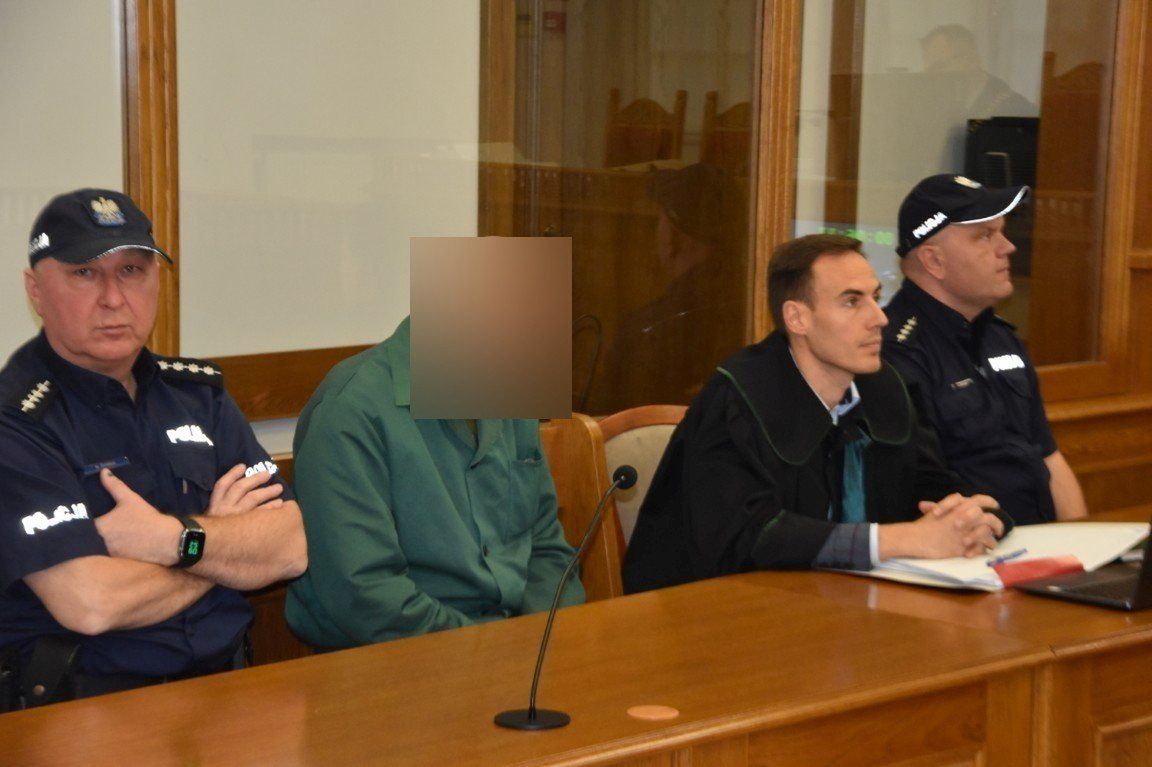 Kościerzyna: Proces Piotra G. Jest oskarżony o znęcanie się nad córką