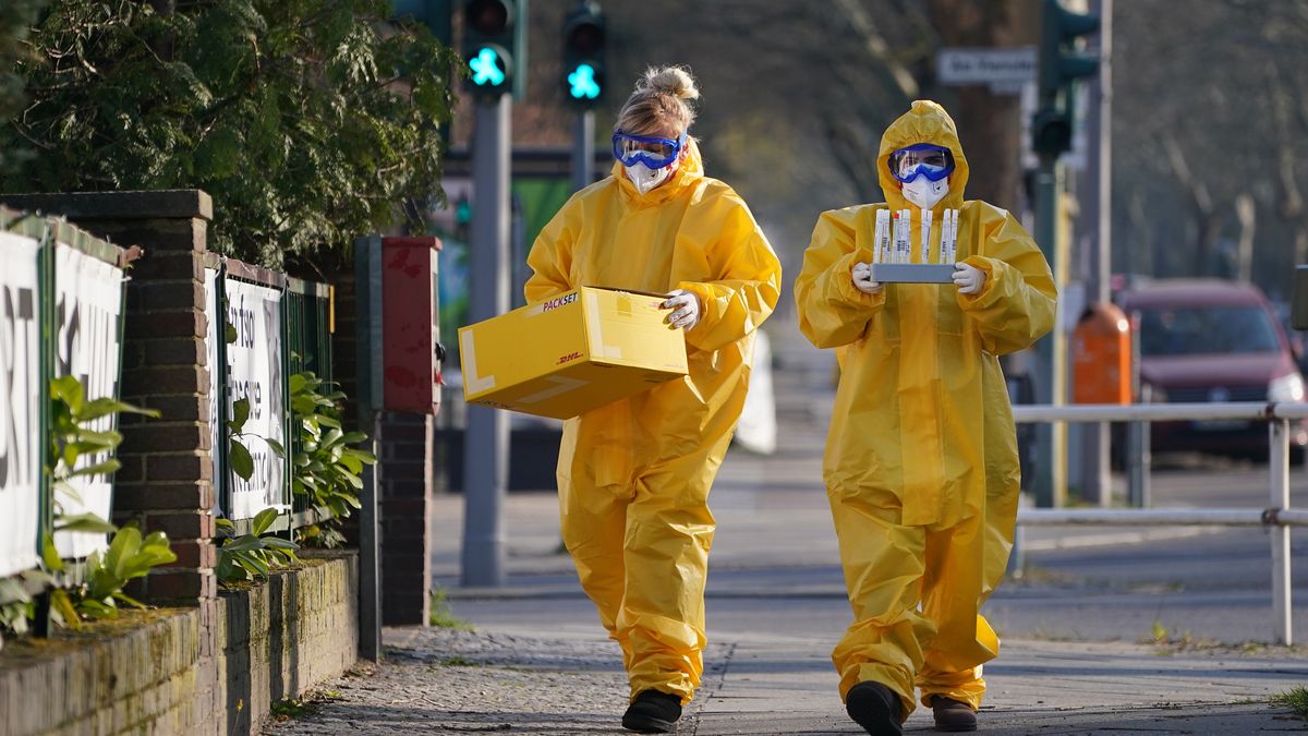 Koronawirus w Niemczech. "Obywatele powinni przygotować się na kilka miesięcy obostrzeń"