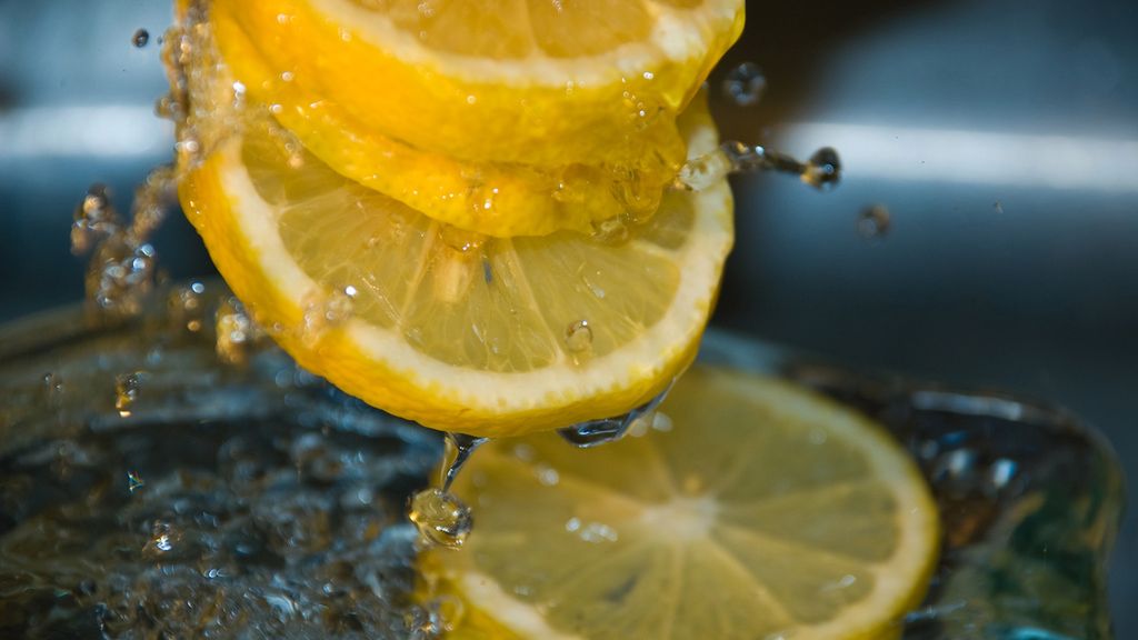 Cytrusami w brud, czyli o czyszczącej sile cytrusów