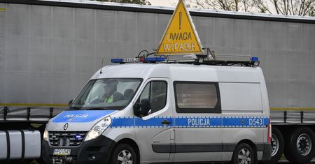 Śląsk. Tragiczny wypadek. Auto stanęło w płomieniach