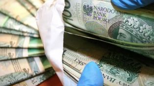 Gorlice: Odebrał od staruszki pieniądze i... poszedł na policję. Zrozumiał, że bierze udział w przestępstwie