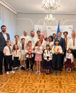 Дитячий гурт українського співу «Крайка» завітав до Посольства України в Польщі