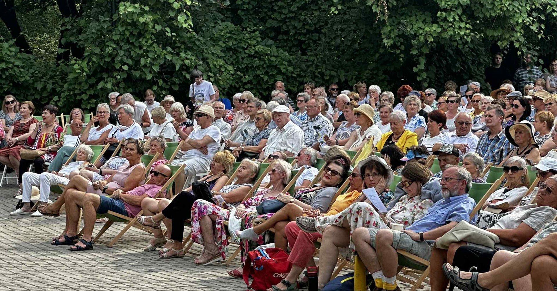 park zrodliska altanka