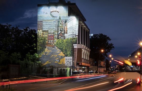 Moliera 2 promuje się muralem w centrum Krakowa