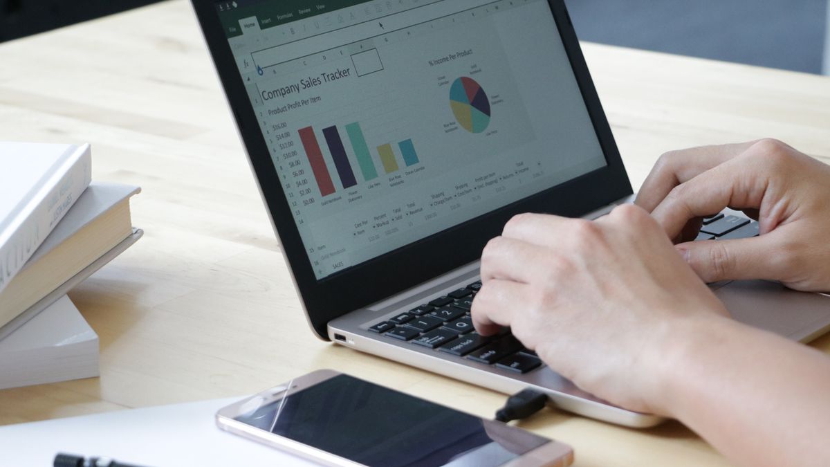 Superbook kosztuje 400 zł i zamieni każdego smartfona w laptopa 1