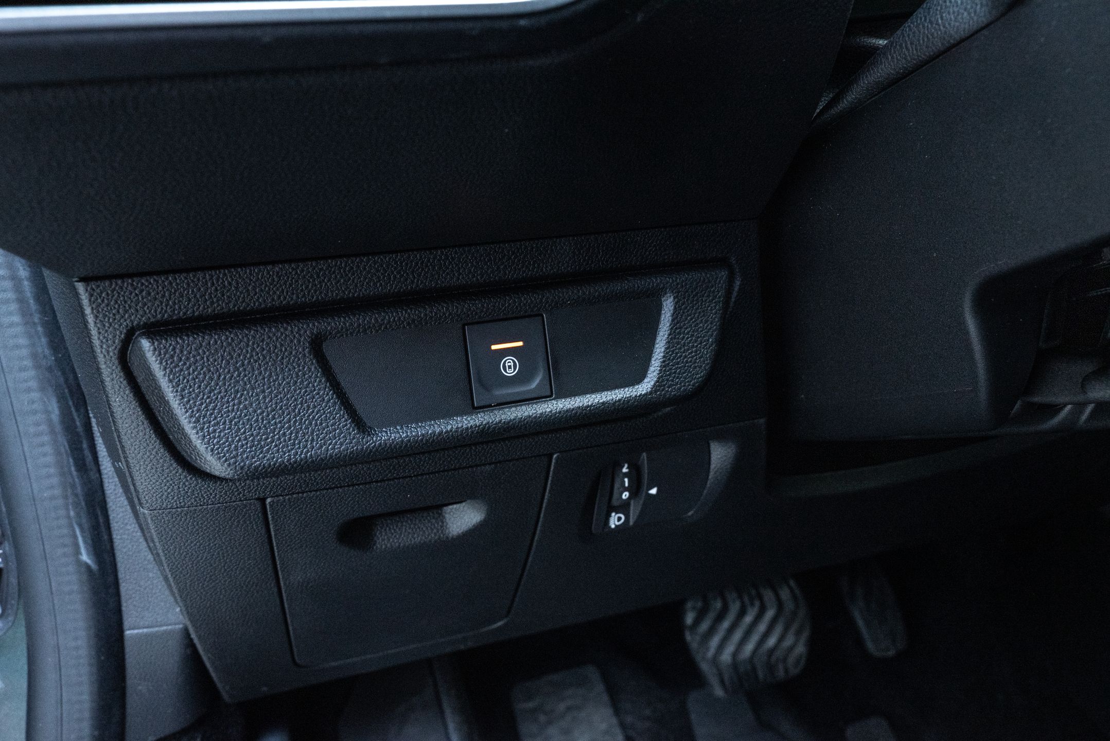 Dacia Jogger Hybrid 140