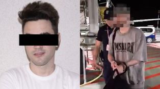 Tak wyglądało doprowadzenie Stuu do aresztu. Polska Policja opublikowała nagranie skutego kajdankami youtubera (WIDEO)