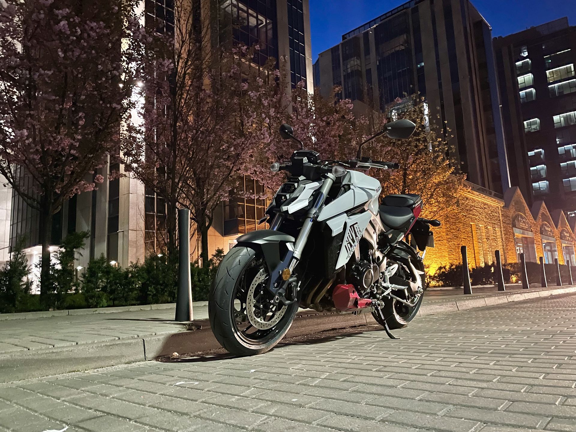 Suzuki GSX-S950