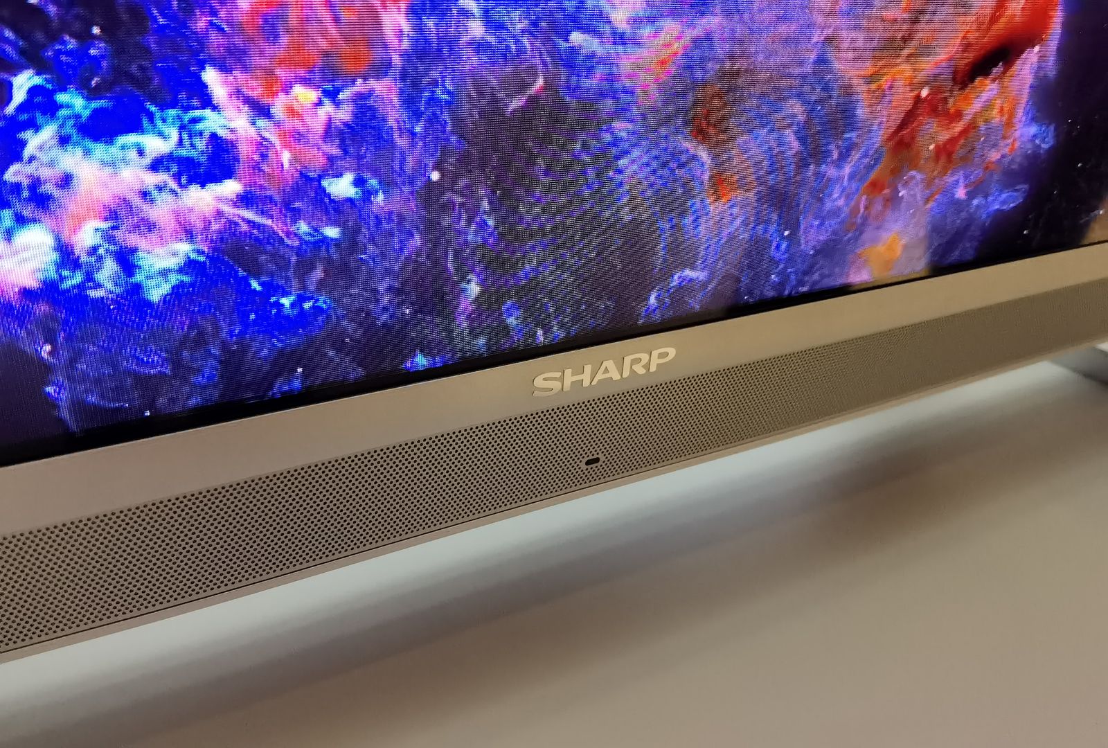 Nowości firmy Sharp: telewizory, sprzęt audio, oczyszczacze i... niesamowity aromatyzer 1