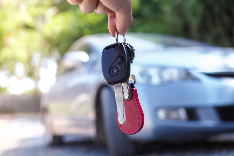 Auto stoi całe dnie w garażu? Czeska aplikacja pomoże na nim zarobić