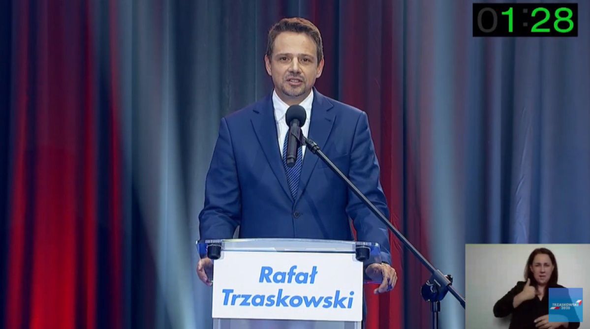 Rafał Trzaskowski ignorował niewygodne pytania. Dziennikarze dopytywali bez skutku