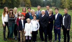 TVP i TVN z najpopularniejszymi programami na Facebooku, „M jak miłość” i „Voice of Poland” przed „Szkołą” i „Kubą Wojewódzkim”