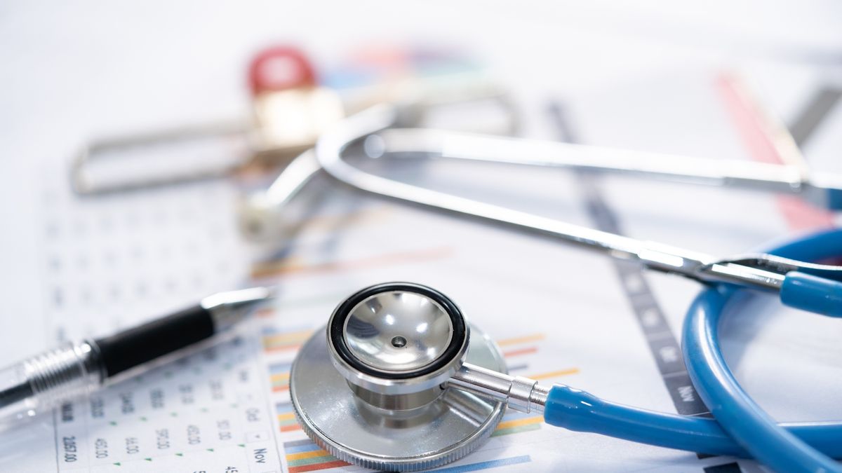 Stethoscope and Charts , Saving stack coins money, globe and credit card. Finance, Account, Statistics, Investment, Analytic research data economy and Business company meeting concept.
Stethoscope and Charts , Saving stack coins money, globe and credit card. Finance, Account, Statistics, Investment, Analytic research data economy and Business company meeting concept.
krisanapong detraphiphat