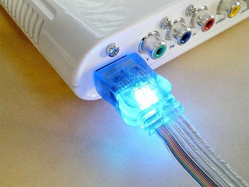 Świecące kable HDMI