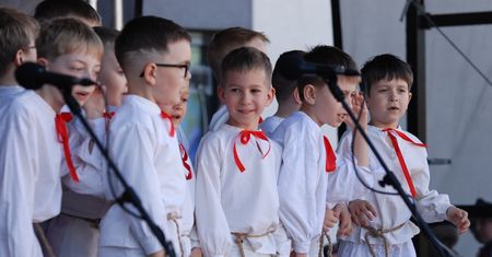 Brześć Kujawski zatańczył folklorem. Jubileuszowy X Festiwal Folklorystyczny za nami