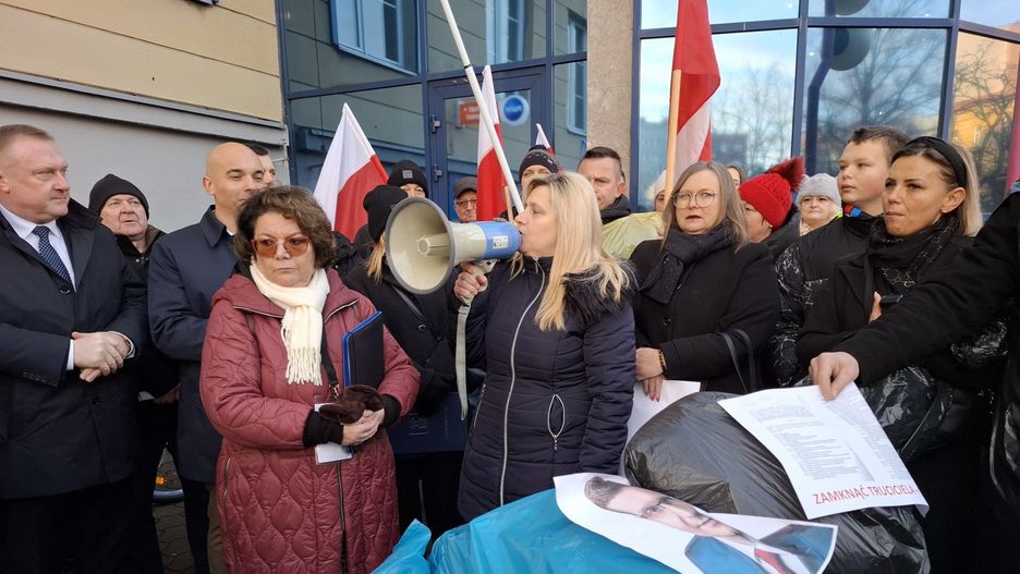 Protest mieszkańców gminy Poczesna w Częstochowie