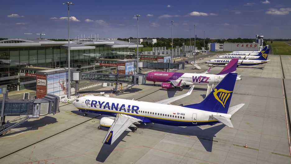 Promocje na Black Friday przygotowały też linie Ryanair i Wizz Air