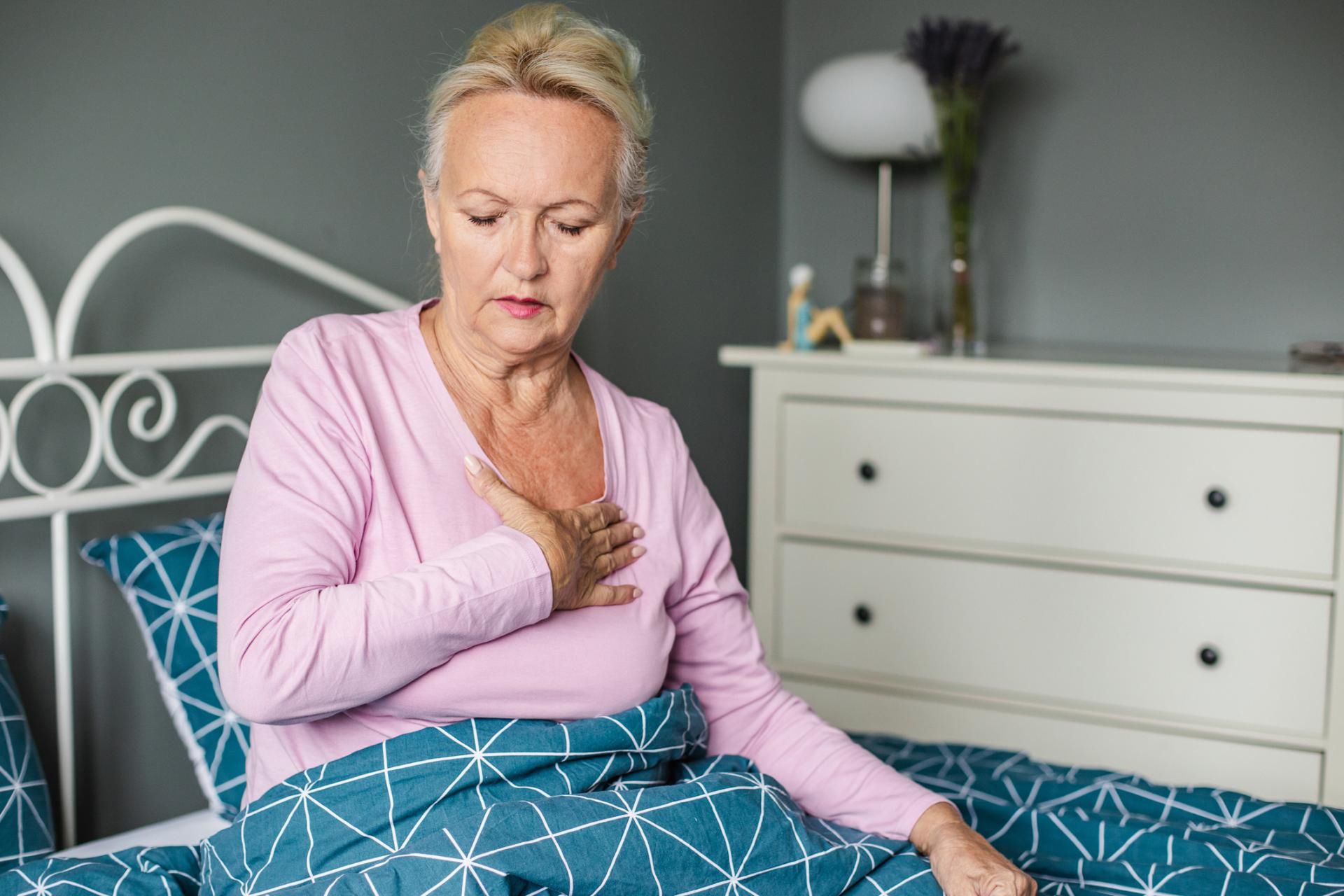 Orthopnoe może pojawiać się w przebiegu chorób serca