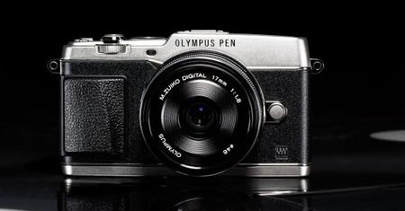 Nowy Olympus PEN E-P5 ma prawie wszystko, czego brakowało