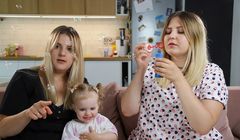 Mamy tworzące tęczowe rodziny składają świąteczne życzenia w kampanii stowarzyszenia Miłość Nie Wyklucza