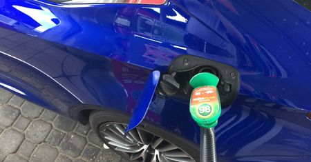 Eksperci są pewni. Radzą, żeby zatankować jak najszybciej