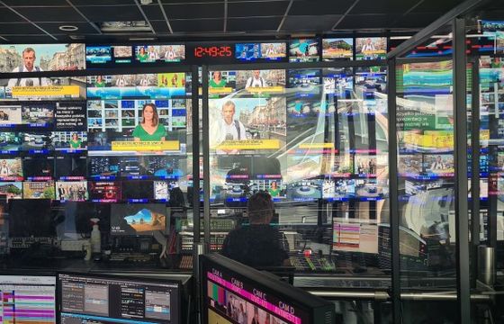 TVN24 liderem kanałów informacyjnych w 2021 roku