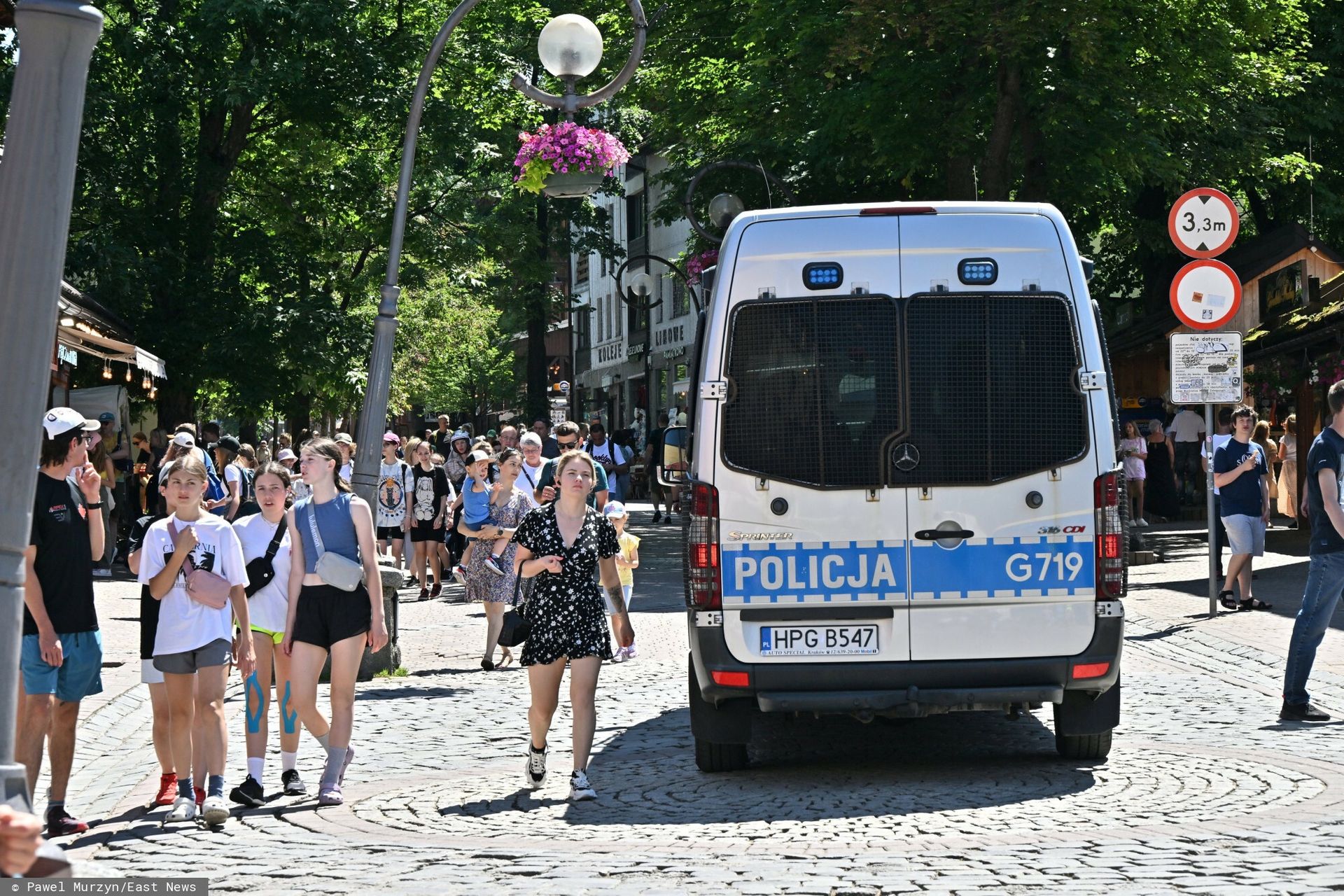 Krupówki w chaosie: jak pijani turyści i agresja w lokalach zmieniają oblicze Zakopanego