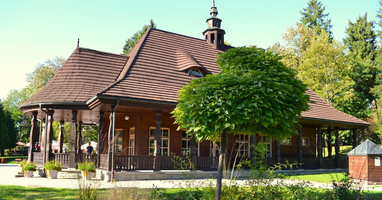 Gmina Uście Gorlickie: Siedem milionów złotych na rozbudowę Parku Zdrojowego w Wysowej. W planach renowacja pijalni i amfiteatru