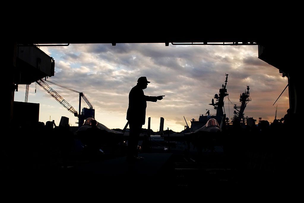 USA szykują siły. Lotniskowiec zmierza w stronę Iranu