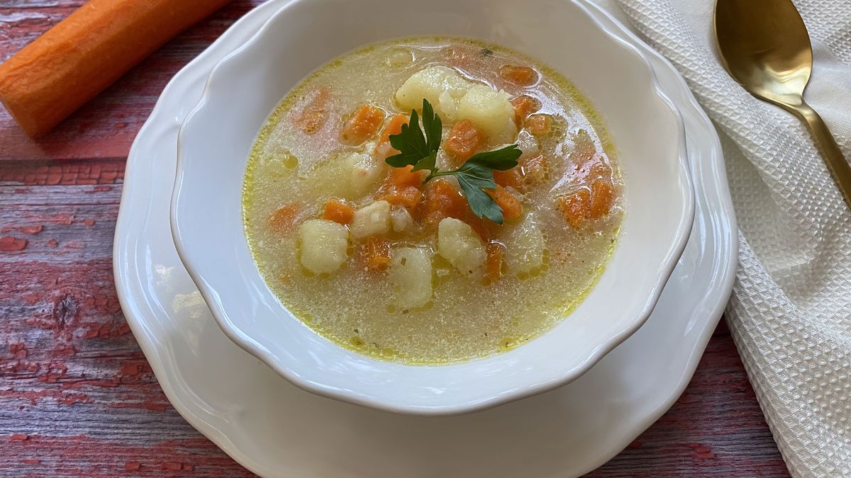 Pyszna zupa ziemniaczana jak za PRL-u