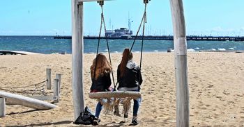 Na plaży w Świątkach powstanie strefa relaksu. Będą hamaki i huśtawka do zdjęć