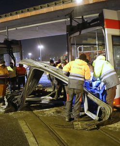 Łódź. Tramwaj uderzył w estakadę. Są ranni
