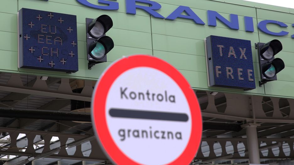 Tomasz Waszczuk
bezpiecze�stwo, dla pieszych, drogowe, granica, ma�y ruch graniczny, ochrona, pa�stwa, piesze, transport, ustawa, wiza, wizyt, kontrola graniczna, znak znaki