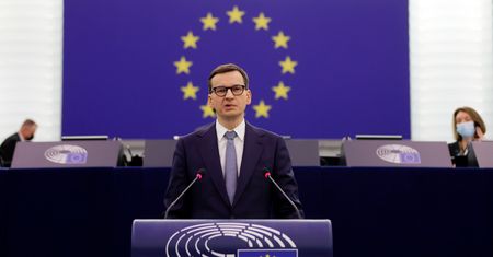 Dwa scenariusze po debacie w PE. Ekspert o możliwym "sukcesie PiS"