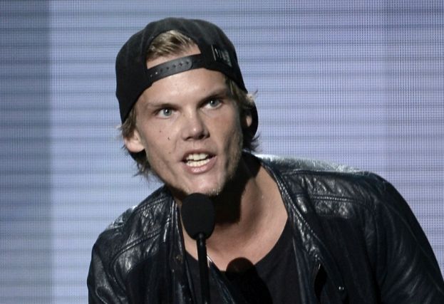 Avicii dzień przed śmiercią bawił się na jachcie ze znajomymi. "Był w dobrym nastroju" (FOTO)