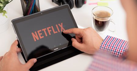 Nie trzeba obniżać jakości Netflixa: mówią eksperci i dostawcy internetu