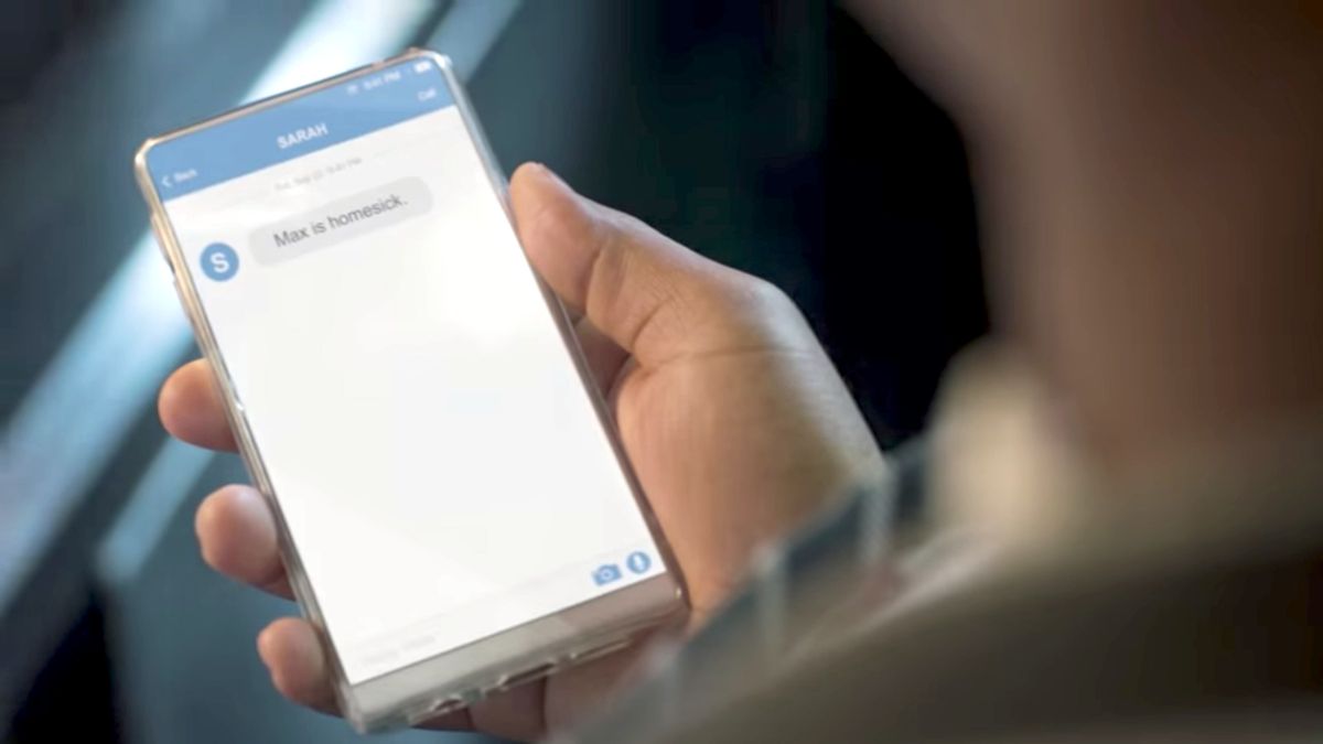 Czy tak wygląda bezramkowy smartfon "ojca Androida"? Nie sądzę... 1