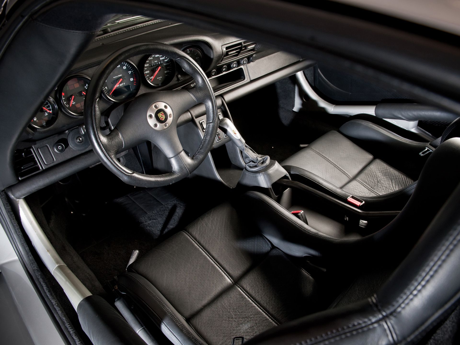 Porsche 911 GT1 Straßenversion - z toru na drogę [galeria zdjęć] 19