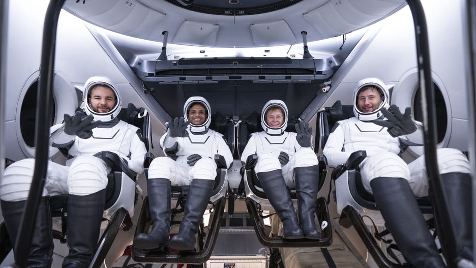 Załoga misji Ax-4, z udziałem Polaka, Sławosza Uznańskiego