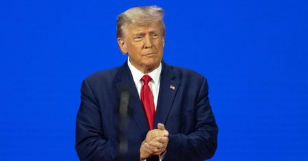Odnaleziono zaginiony 2,5-metrowy portret Trumpa. Nie uwierzycie gdzie był