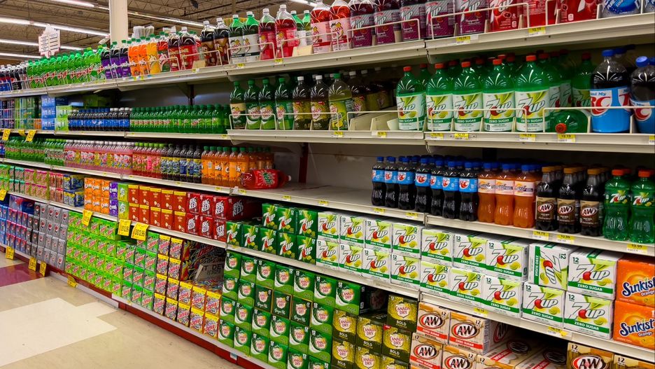 Kartony zamiast plastikowych butelek. Oshee odpowiada
