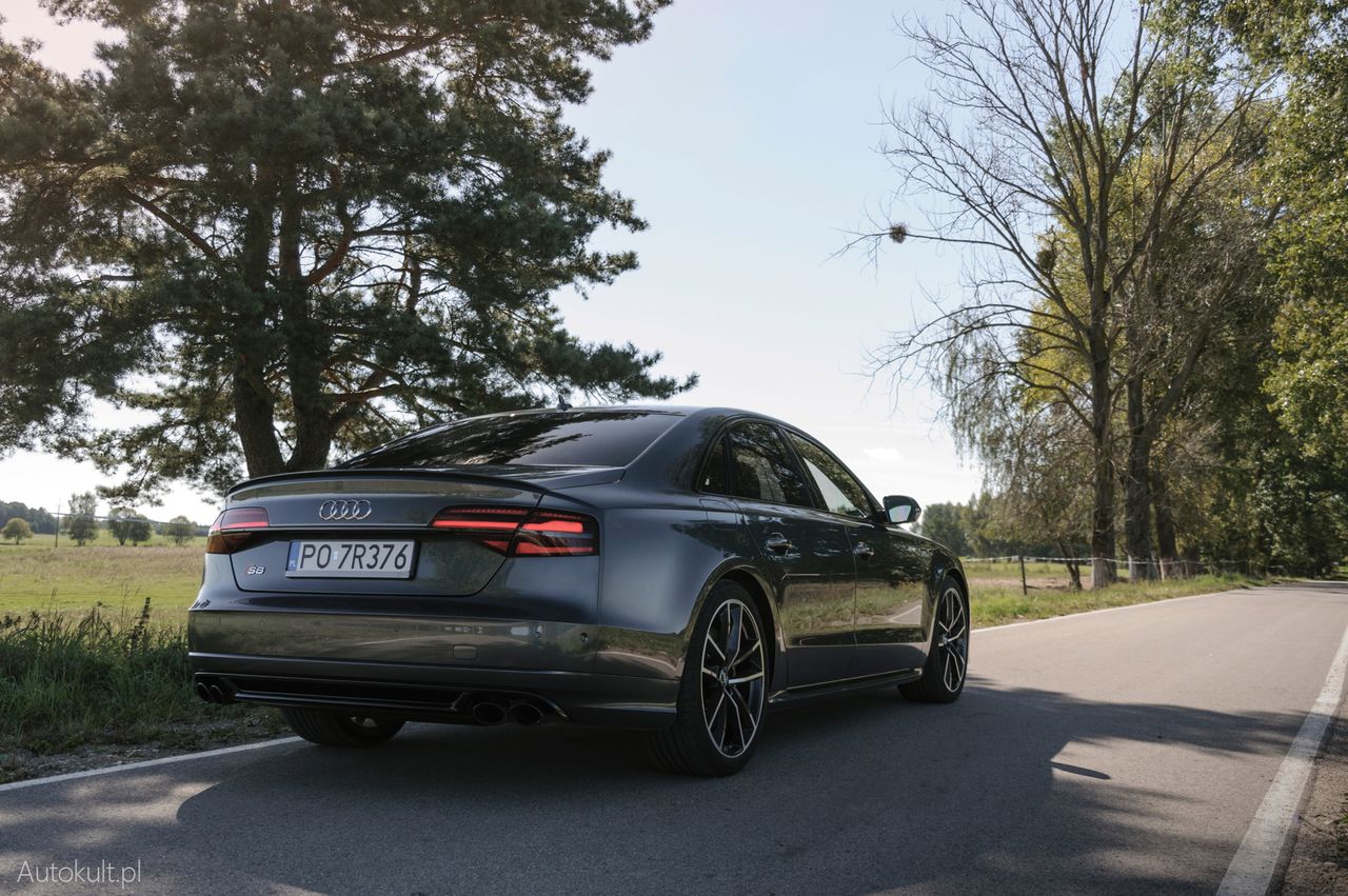 Audi S8 plus (2016)
